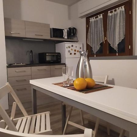 Appartamento In Villa Con Giardino A 300M Dal Lago Maggiore Кастеллетто-сопра-Тичино Экстерьер фото